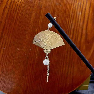 かんざし 扇子 タッセル 房飾り 木製 高級感 漢服 中華風デザイン チャイナドレス 和装小物 古典柄 まとめ髪 アップヘア 髪飾り ヘアスティック フォーマル イベント