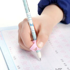 鉛筆 持ち方 矯正 子供 小学生 指 セット ペン 持ち具 幼稚園 初心者 正しい 書き方 アーティファクト