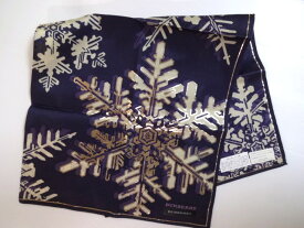 バーバリー　BURBERRY　大きな 雪の結晶　　ハンカチ　　箔プリント　パープル　綿100％　日本製　ロゴ刺繍