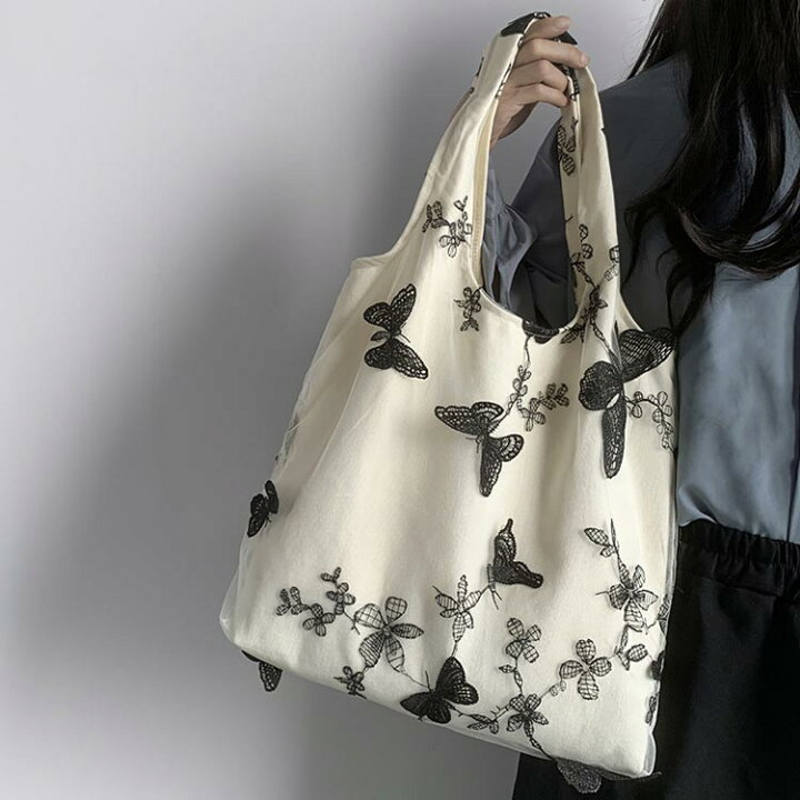 楽天市場】刺繍 レース キャンバス トートバッグ ふんわり レース柄 