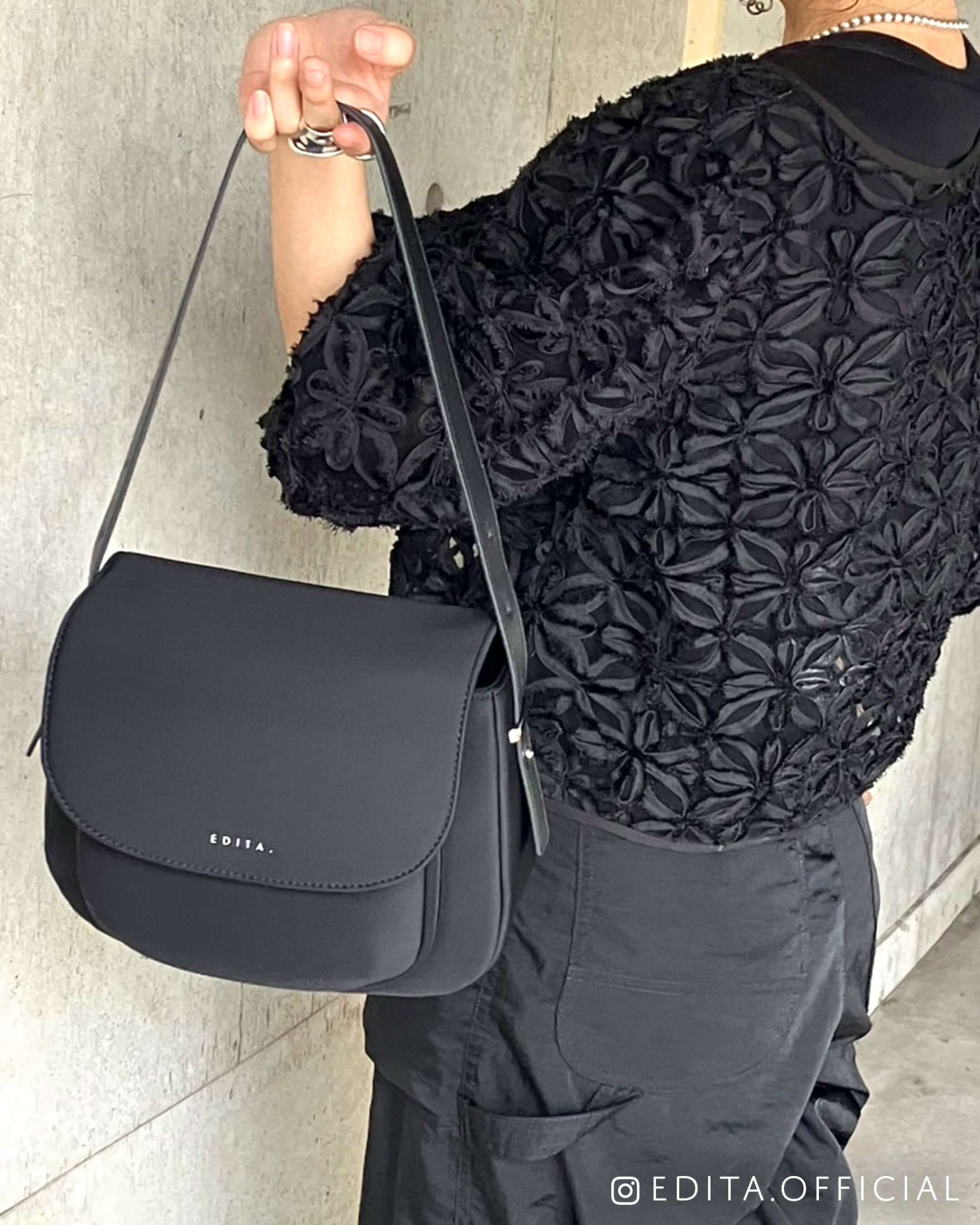 秋服 トレンド ファッション バッグ ハンドバッグ 通勤 コーデ EDITA エディータ インフルエンサー 大人かわいい