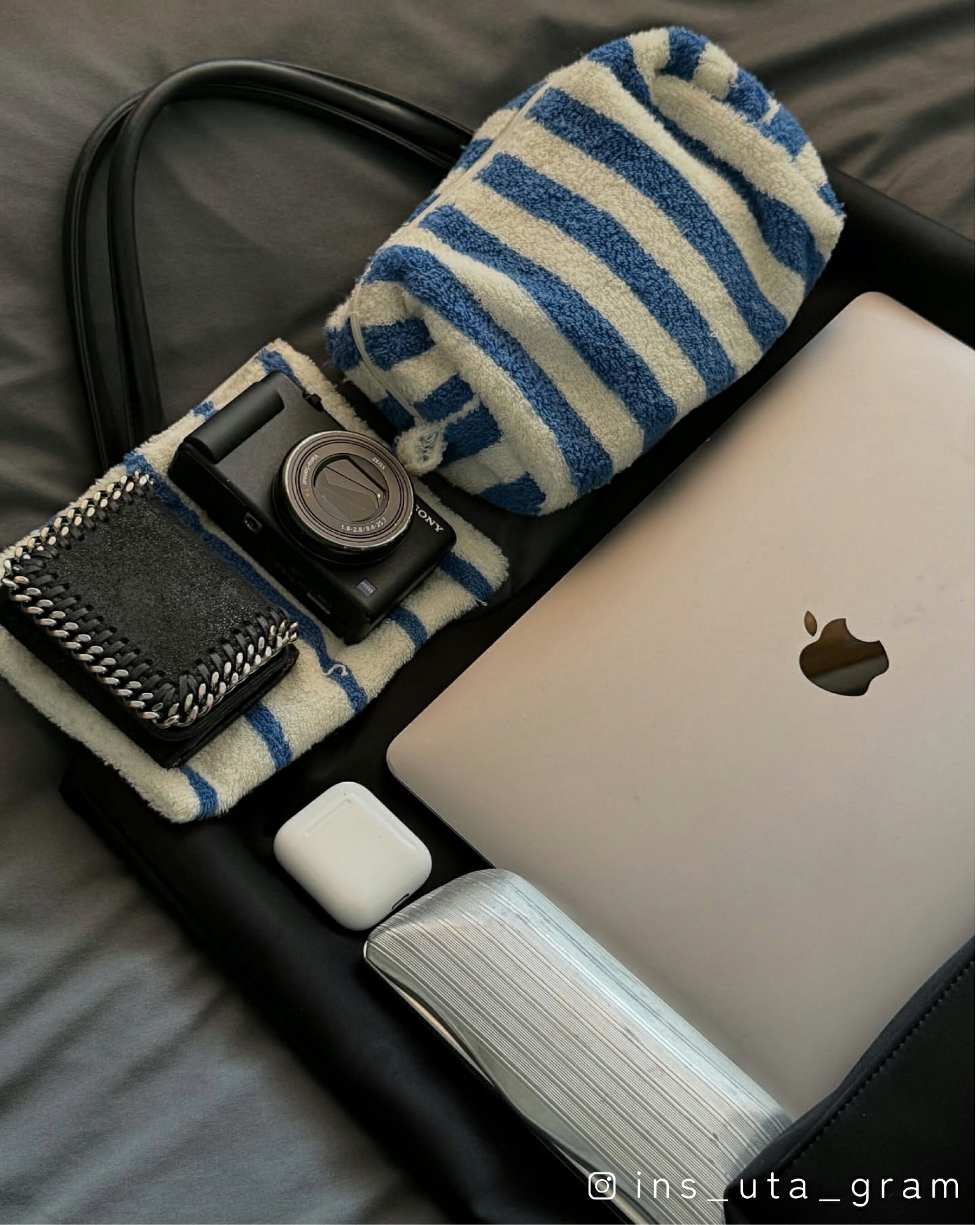 秋服 トレンド ファッション バッグ トートバッグ 通勤 コーデ EDITA エディータ インフルエンサー 大人コーデ　おしゃれ　A4トート