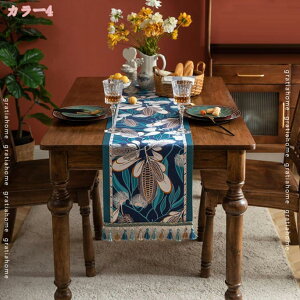 テーブルセンター タッセル付き おしゃれ テーブルランナー モンステラ 葉っぱ リーフ柄 フラワー 食卓飾り 断熱 滑り止め お家用 撮影道具 ホーム インテリア 美しい 装飾 パーティー 新年