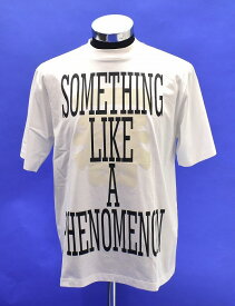【新品】PHENOMENON（フェノメノン）SOMETHING LIKE A PHENOMENON TEE サムシング ライク ア フェノメノン ロゴ Tシャツ LOGO S/S T-Shirt 復刻 MCM WHITE L エムシーエム ラグジュアリー おしゃれ ストリート MADE IN JAPAN COTTON PH-005 カットソー 一番 定番 裏原