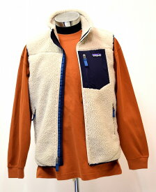 【中古】 Patagonia（パタゴニア） M's Classic Retro-X Vest メンズ・クラシック・レトロX・ベスト Fleece フリースベスト S NATURAL 23048FA18 2018年モデル BOA ボア 定番 人気 アウトドア Outdoor キャンプ Camp 登山 トレッキング Surf サーフ アメカジ ストリート古着