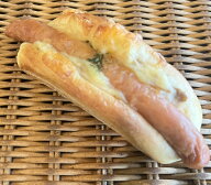 【グランタンチーズドック】スモークポークソーセージときのこグラタンが美味