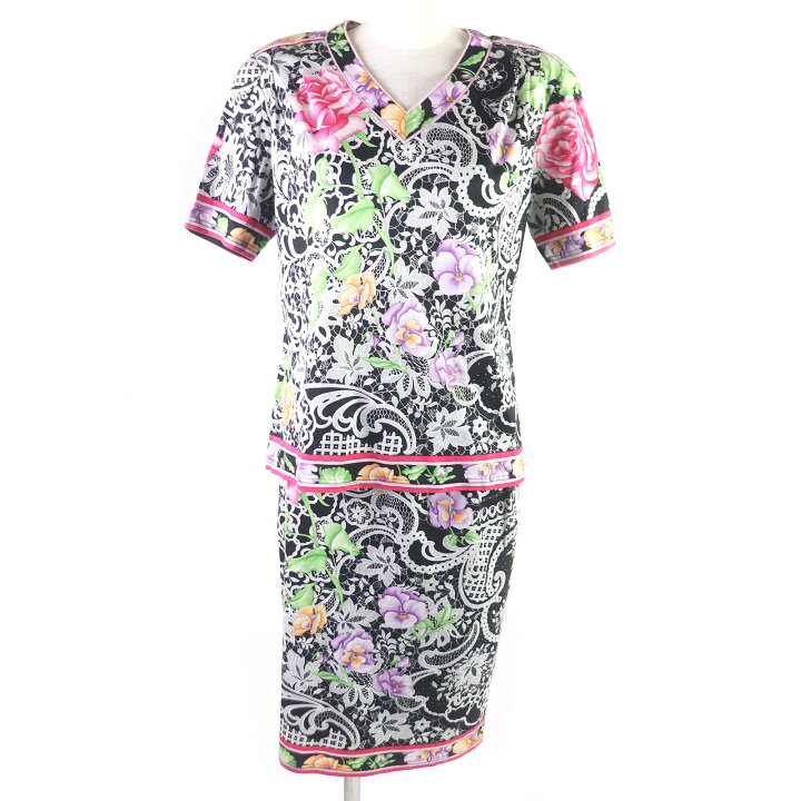 楽天市場】美品□LEONARD レオナール 花柄 コットン100％ Vネック 半袖  