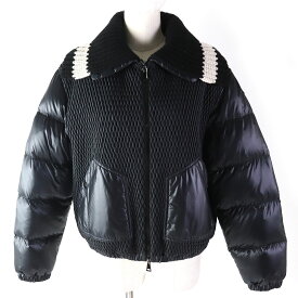 未使用品△MONCLER モンクレール 22-23AW ARPONT ストライプニット襟・ロゴパッチ付き ダイヤモンドステッチ ダウンジャケット ブラック 1 ガーメント付き 正規品 レディース【中古】