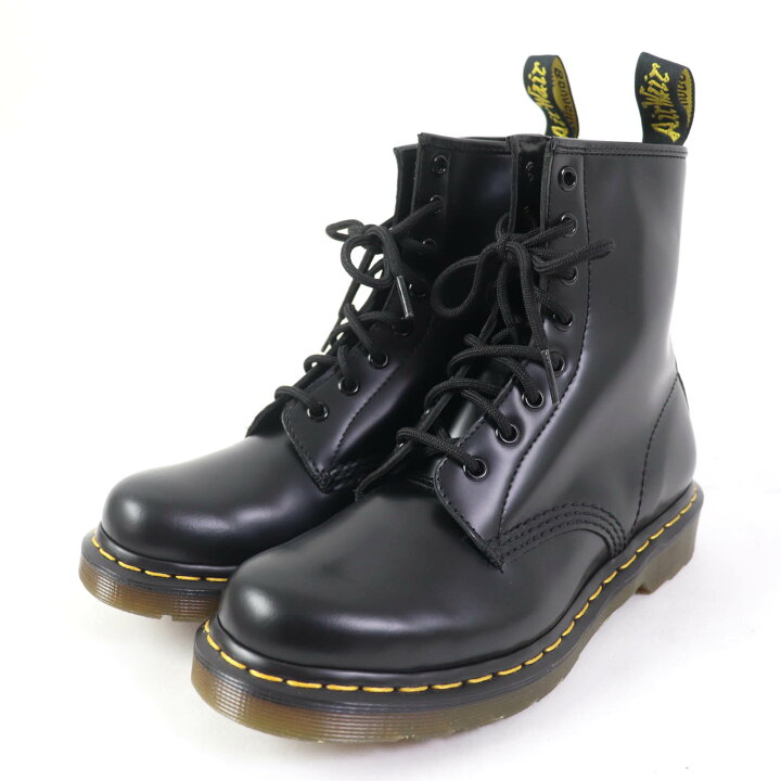 Dr. Martens 1460W 突き進む 8ホールブラックワークブーツイエローステッチ