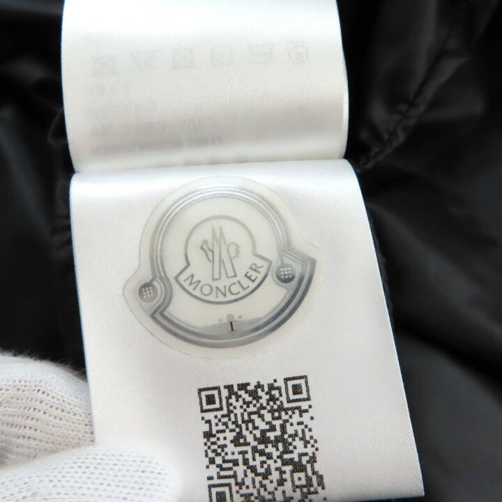 楽天市場】美品☆MONCLER モンクレール 22年製 AUCUN オカン ロゴ 