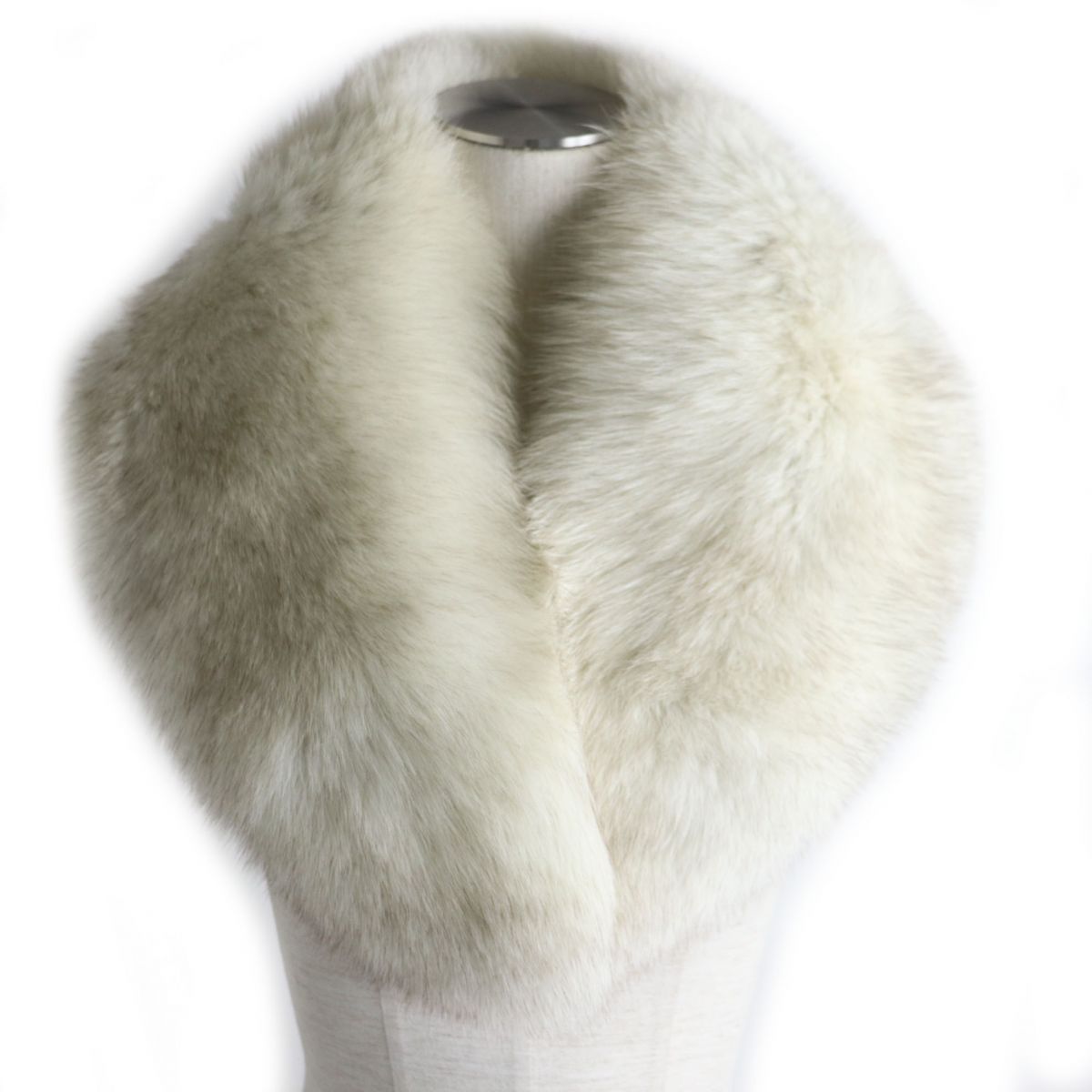 激安超特価 極美品 SAGA FOX サガフォックス 本毛皮ティペット ショール ストール ボリューム 2021新作モデル ホワイト×ブラウン 中古 毛質柔らか