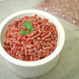 【冷凍商品】【プレミアム】馬肉パラパラミンチ　200g【15時までの注文で当日発送 正規品 冷凍素材 犬用 猫用】