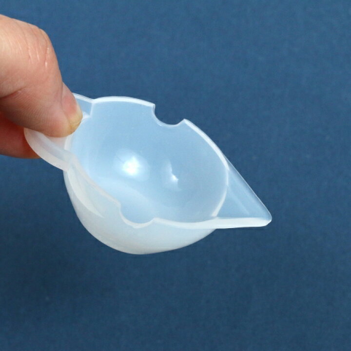 楽天市場 レジン用品 2個 シリコン調色カップ パレット 混ぜる棒が置ける溝付 カラリー 便利アイテム 着色 レジン着色 道具 着色剤 宝石の雫 ヴィトラーユ 絵具 混ぜる 絵の具 手芸 Pair 隠れ工房ｇｒｅｅｎｏｃｅａｎ