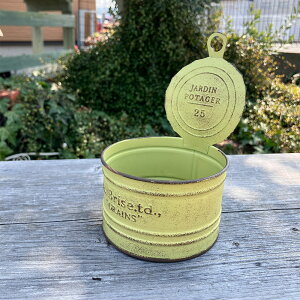 缶詰の形をした 丸型 ブリキプランター (内径8.5Φcm) ポタジュラウンドY (MA2494)おしゃれ/屋外/穴あきプランター/ガーデニング/植木鉢/ジャンクガーデン/多肉植物/花/寄せ植え/観用植物/カン