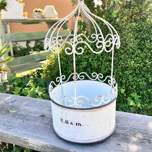 鳥かご風ブリキプランター アールビーポットW ホワイト(UN2360) おしゃれ/屋外/穴あきプランター/ガーデニング/植木鉢/ジャンクガーデン/多肉植物/花/寄せ植え/観用植物/カントリー雑貨/プレ
