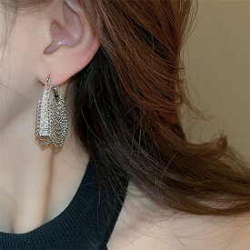 耳ピン フリンジ おしゃれな ギャザリング ピアス (T)