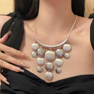 ^bNfBXNtW }`C[lbNX (T)