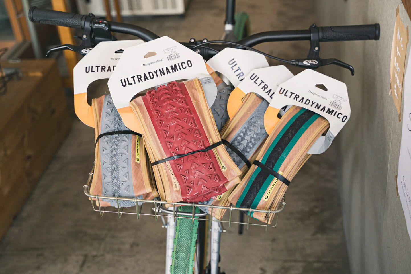 楽天市場 | クロモリ自転車専門店グランピー - ULTRADYNAMICO タイヤ