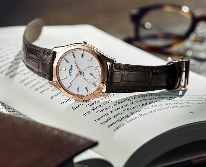 楽天市場 先着 豪華コレクションケース付 無金利ローン可 3年間無料点検付 シチズン Citizen エコドライブ ワン Eco Drive One 和紙文字板 薄型 ソーラー メンズ 高級 腕時計 時計 日本製 おしゃれ ブラウン Aq5012 14a ラッピング無料 内祝い ギフト 楽天市場 先着 豪華コレクションケース付 無金利ローン可 3年間無料点検付 シチズン Citizen エコドライブ ワン Eco Drive One 和紙文字板 薄型 ソーラー メンズ 高級 腕時計 時計 日本製 おしゃれ ブラウン Aq5012 14a ラッピング無料 内祝い ギフト