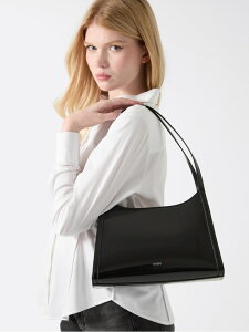 GUESS/(W)DALI Small Carryall �V�����_�[�o�b�O GUESS �Q�X �o�b�O �V�����_�[�o�b�O �z���C�g �u���b�N�y���������z[Rakuten Fashion]