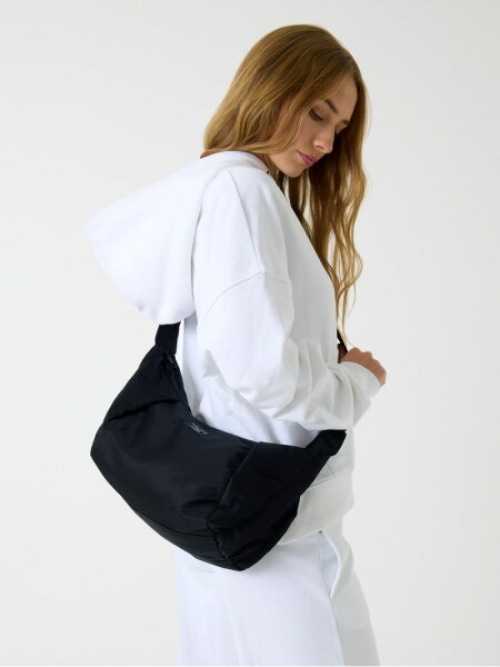 GUESS JEANS ボディバッグ ウエストポーチ (W)Big Crossbody GUESS JEANS ゲス バッグ ボディバッグ・ウエストポーチ ブラック ベージュ【送料無料】[Rakuten Fashion]