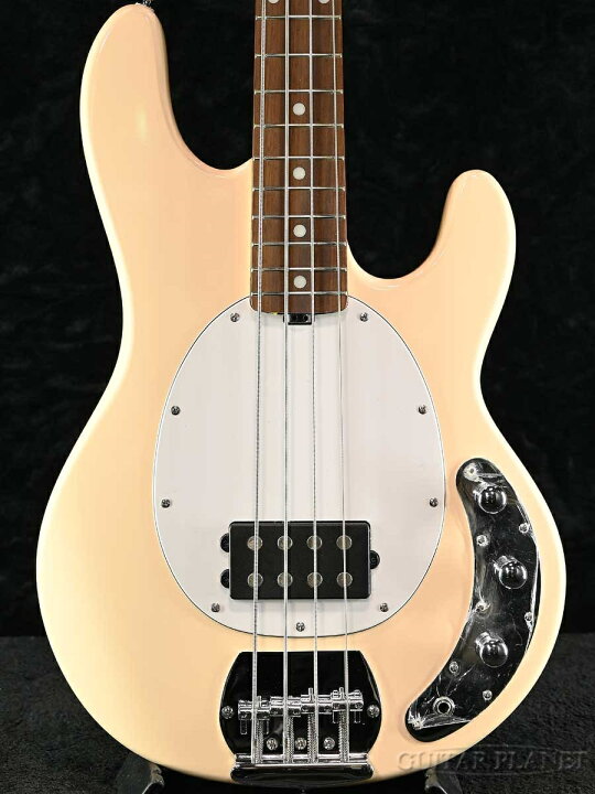 Sterling by musicman RAY4 白（STERLING by Musicman STINGRAY RAY4 