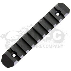 �yUFC�zKEYMOD & M-LOK�Ή� 20mm���[�� BK 9Slot