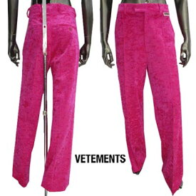 ヴェトモン VETEMENTS メンズ ボトムス パンツ ロゴ セットアップ着用可(トップス別売り) VETEMENTSロゴ入りベロア素材パンツ ピンク MA53PA150P PINK (R220000) 222 2022年秋冬新作【送料無料】 【smtb-TK】