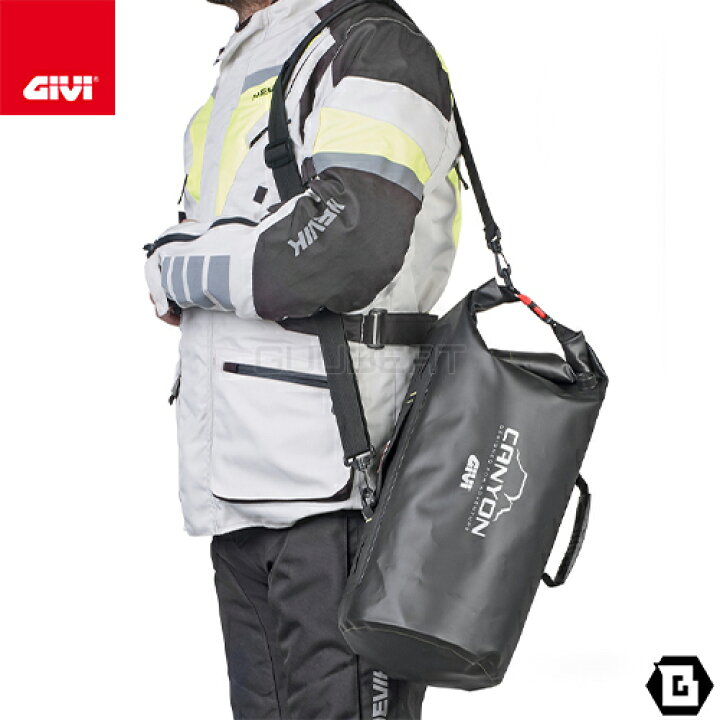 楽天市場】GIVI GRT714B 防水カーゴバッグ 20L容量 : GUUBEAT-MOTO