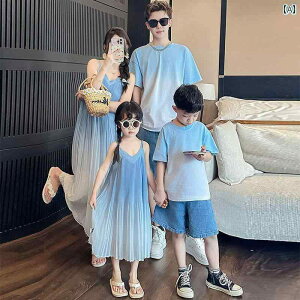 ������ �t�@�b�V���� �R�[�f �y�A���b�N �J�W���A�� �Ƒ� 4�l�� ���s�� �o���� �E�F�[�u �X�J�[�g�� �ʐ^�� �B��B �n�C�G���h �e�q �R�[�f�B �� ���� �O���f�[�V�����u���[�� �����s�[�X�B 