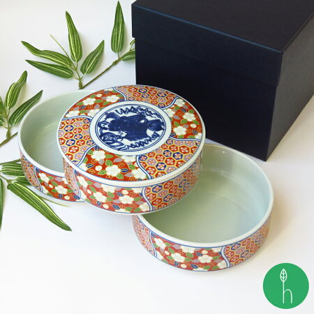 みやび三段重(化粧箱入)【波佐見焼】【HASAMI】【和】【食器】【和モダン】【器】【うつわ】【料理】【焼き物】【磁器】【陶器】【豪華】【正月】【御祝】【おすすめ】【贈り物】