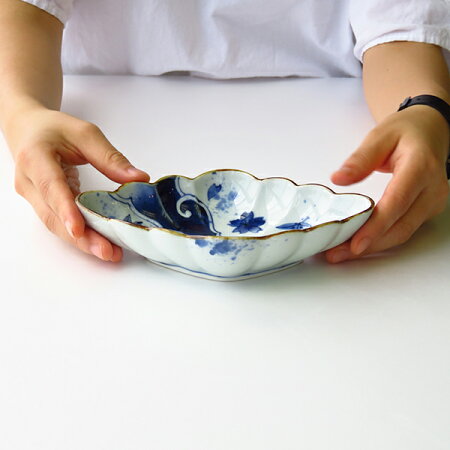 有田焼福泉染付雲濃春秋菱型菊割向付【有田焼】【ARITA】【福泉】【和】【食器】【モダン】【おしゃれ】【北欧】【料理】【贈り物】【御祝】【プレゼント】【日本製】【磁器】【陶器】