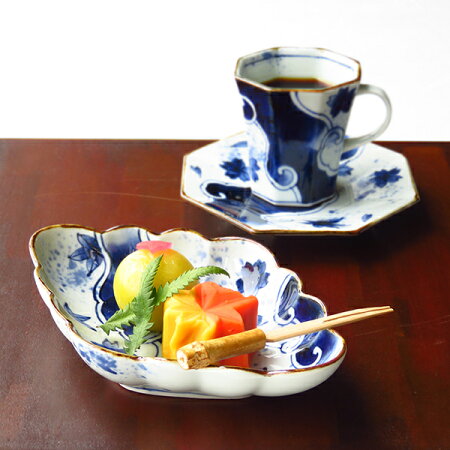 有田焼福泉染付雲濃春秋菱型菊割向付【有田焼】【ARITA】【福泉】【和】【食器】【モダン】【おしゃれ】【北欧】【料理】【贈り物】【御祝】【プレゼント】【日本製】【磁器】【陶器】