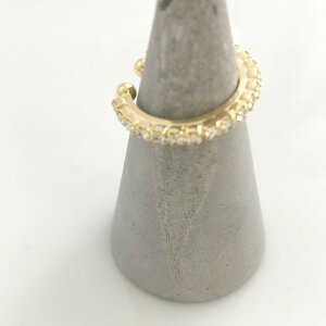 イヤーカフ イヤリング イヤカフ ゴールド 片耳 日本製 職人技術 イヤークリップ おしゃれ クリスタル イヤーカフス 人気 小さめ 小さい 軽い 洗練 大人 40代 30代 50代 オケージョン フォーマ