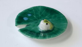 京焼/清水焼 磁器 箸置 カエル 5入 紙箱入 Kyo-yaki. Set of 5 Japanese chopstick spoon rest frog. Paper box. Porcelain.