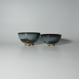 萩焼 青萩組茶椀 清玩作 木箱入 Japanese ceramic Hagi-ware. Set of 2 aohagi meoto meshiwan bowl with wooden box.