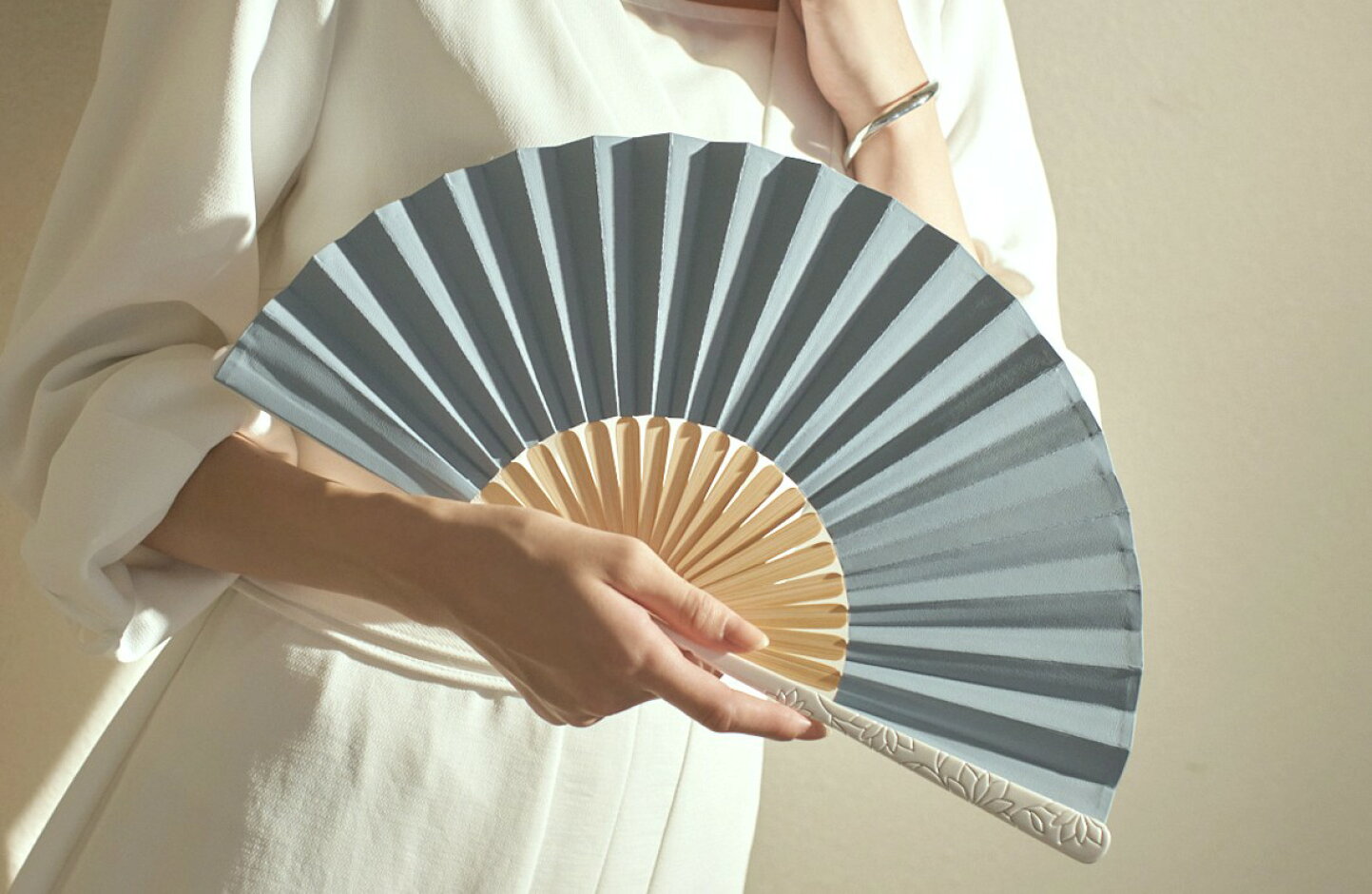 楽天市場 | 創業1718年京都老舗 扇子の白竹堂 - 上品な革扇子の世界