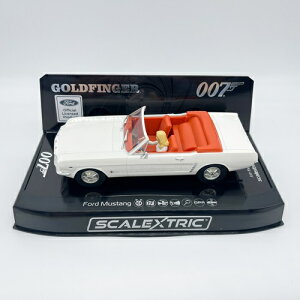 007 �S�[���h�t�B���K�[ �}�X�^���O�R���o�[�`�u��
