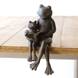 カエル 置物 親子 かわいい 可愛い オブジェ 玄関 ガーデン 庭 ガーデニング かえる 置き物 リビング 卓上 アンティーク レトロ 癒し 無事に帰る 風水 グッズ 蛙 フロッグ インテリア 小物 雑貨 ギフト プレゼント 親子で読書のカエルさん