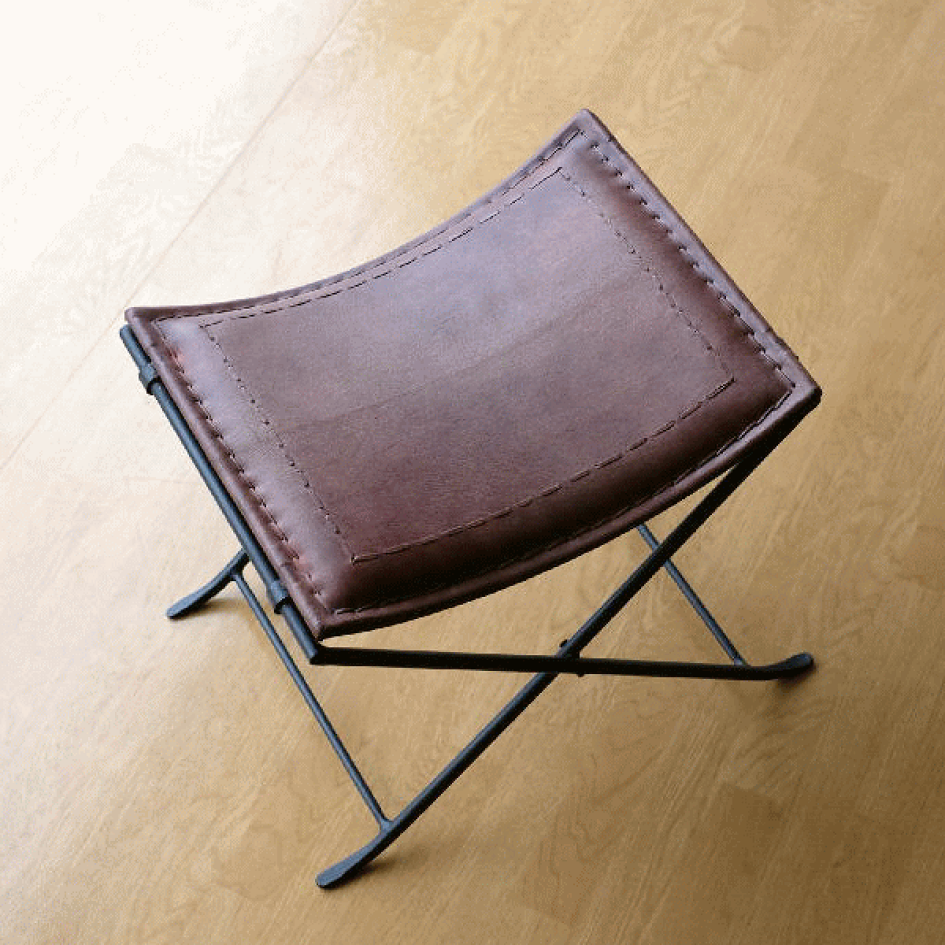 楽天市場 | ギギliving - 本革スツールの経年変化が生む風合いと