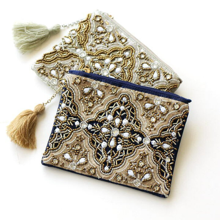 楽天市場 ポーチ 小物入れ おしゃれ マチなし かわいい ミニ ビーズ刺繍 デザイン 化粧ポーチ アクセサリー入れ メイクポーチ プレゼント ビーズ刺繍フラットポーチc 2カラー ギギｌｉｖｉｎｇ