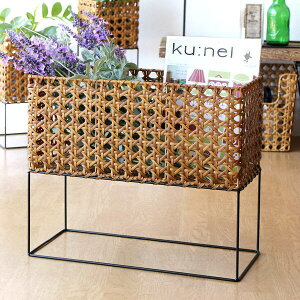  JS oXPbg X^h  Ch rO v^[Jo[ ԑ [ i` 킢 XgbJ[  tFCN^ƃACÃ|bgX^h D