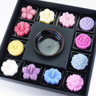【200円クーポン配布 8/4〜11】進物ローソク「あかりの花めぐり」12ヶ月セット 人気商品 花ろうそく 進物…