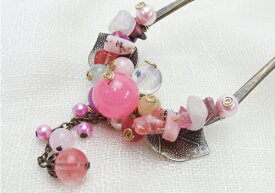 【スティックかんざし】〇凛音 -りんね-［U字コーム 天然石 チャーム 揺れる 結婚式 パーティ 和装 ヘアアクセサリー ヘアアクセ まとめ髪 ハーフアップ お団子 夜会巻き 2本足かんざし スティック］