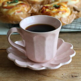 ＼在庫限り／【クーポン配布中】カネコ小兵 リンカ マグカップ＆ソーサー 桃練 1客 // 美濃焼 和食器 和モダン カップ＆ソーサー マグカップ コーヒーマグカップ ティーカップ お皿 受皿 ソーサー ナチュラル ほっこり かわいい おしゃれ 磁器 輪花 ピンク