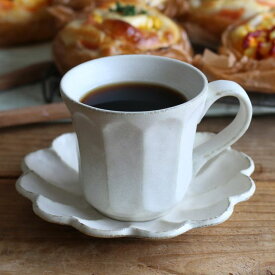 ＼在庫限り／【スーパーセールクーポン配布中】カネコ小兵 ギフト リンカ マグカップ＆ソーサー 1客 // 白練/桃練/空練/黒練 花柄ギフトボックス入り (沖縄送料1,000円）//美濃焼 和食器 和モダン ギフト 御祝 誕プレ 母の日 カップ＆ソーサー 花形 ほっこり かわいい