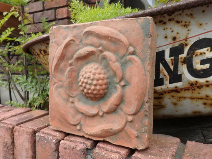 楽天市場 ガーデニング雑貨 ガーデン 土留め アンティーク雑貨 花壇 お庭 お花 花遊び アンティークウォールレンガ デコラティブ ｆ 花遊び