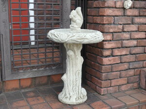 �o�[�h�o�X ���� �C���O���b�V�� �K�[�f�j���O �K�[�f�� �wEnglish Birdbath on Squirrel�x