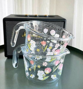調理用具 耐熱ガラス製 ミルク 取っ手付き 熱湯対応 2個セット 可愛い 1L 計量カップ 丈夫 蓋 500ml 注ぎやすい メジャーカップ キッチンツール メジャーカップ 電子レンジ対応 目盛り付き 製