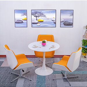 c̏k̃e[ȕ~̃JWAȃ~NeB[̓X̉~`̔̔ȑrWlX̌yґȎ̐ڑ҂̃e[uƈ֎q̑gݍ킹ł